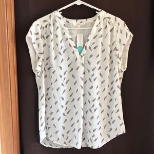 Lillian V-Neck Blouse